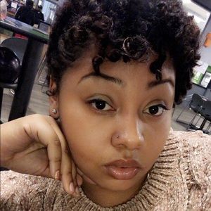 Meet your Posher, Janice